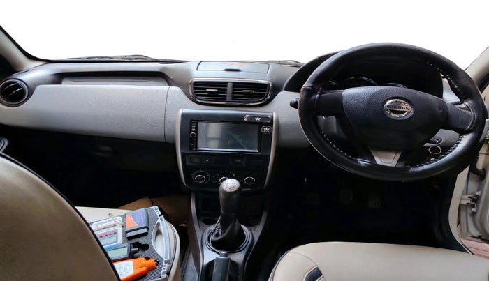 2018 Nissan Terrano XE (D), Diesel, Manual, 93,577 km, interior