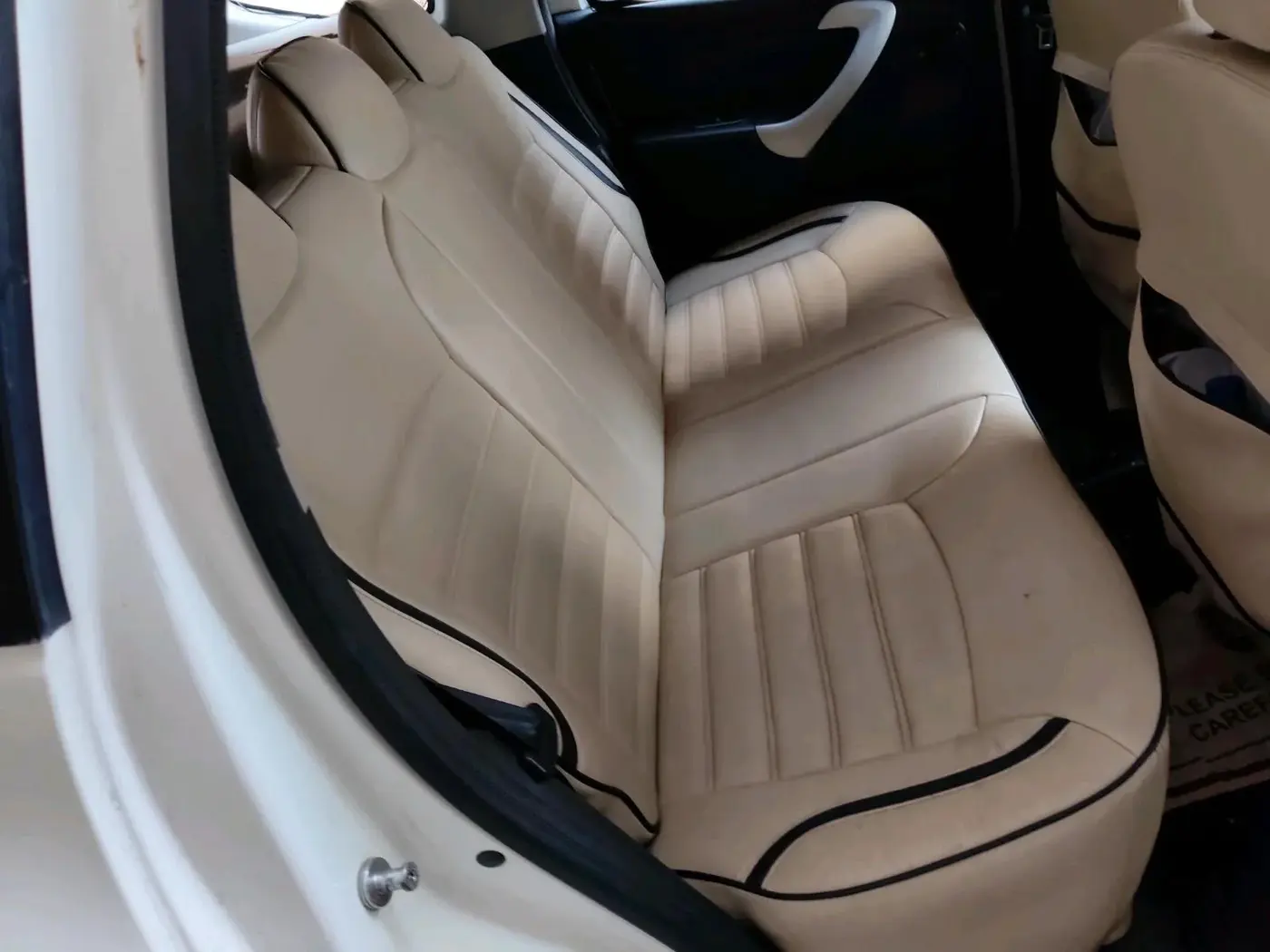 2018 Nissan Terrano XE (D), Diesel, Manual, 93,577 km, interior