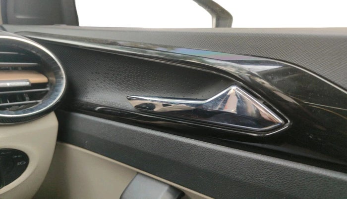 2022 Skoda SLAVIA STYLE 1.0L TSI MT, Petrol, Manual, 1,50,298 km, interior