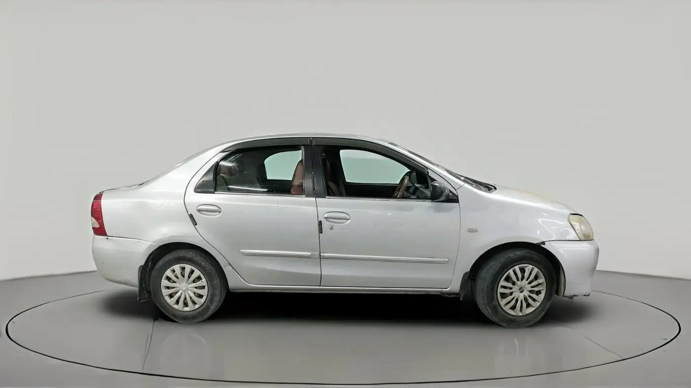 2017 Toyota Etios GD, Diesel, Manual, 2,35,969 km, exterior