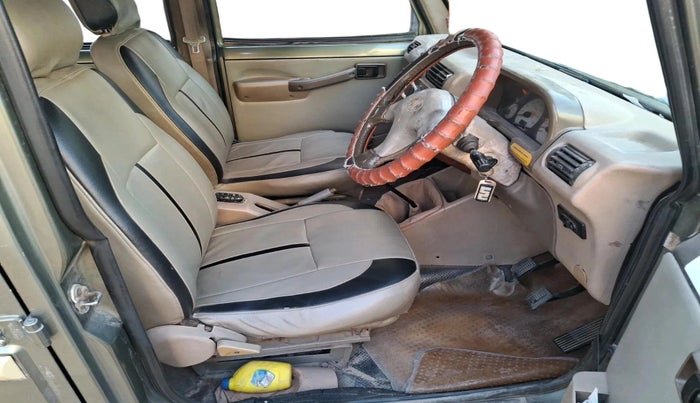 2010 Mahindra Bolero SLX BS-III, Diesel, Manual, 2,91,552 km, interior