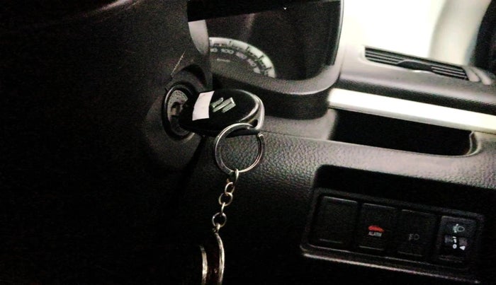 2013 Maruti Swift ZDI, Diesel, Manual, 1,02,274 km, interior