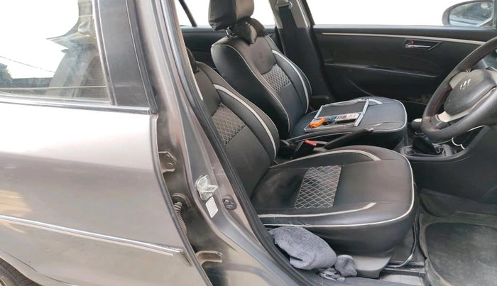 2014 Maruti Swift VXI, Petrol, Manual, 1,09,000 km, interior