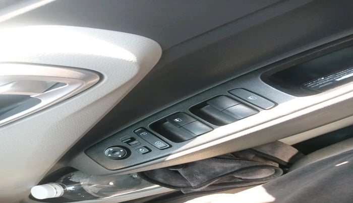 2023 Hyundai GRAND I10 NIOS SPORTZ AMT 1.2 KAPPA VTVT, Petrol, Automatic, 29,642 km, interior