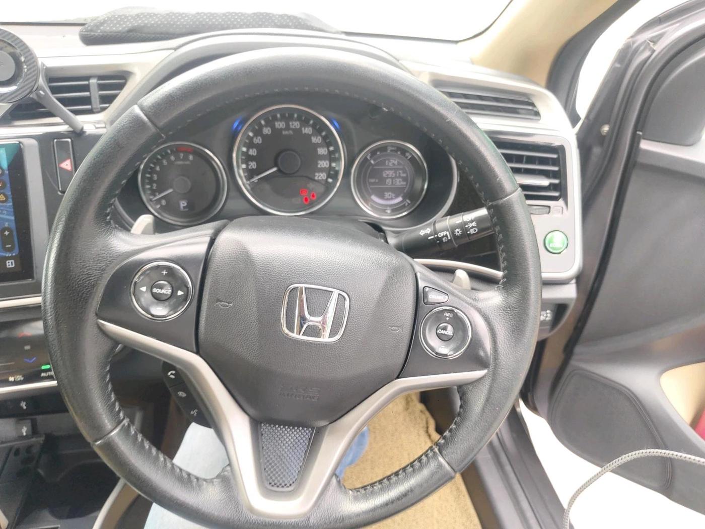 2017 Honda City 1.5L I-VTEC VX CVT, Petrol, Automatic, 1,29,517 km, interior