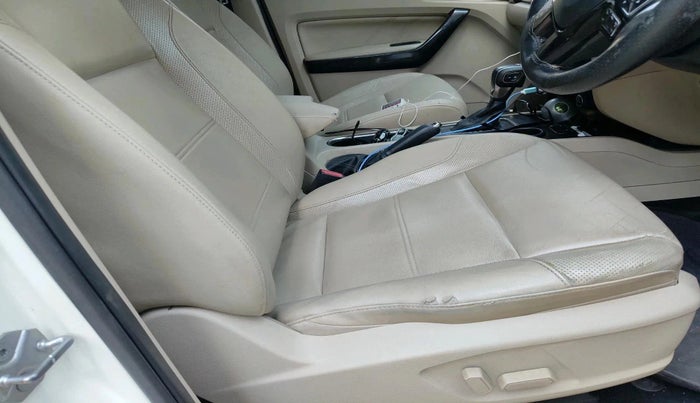 2020 Ford Endeavour TITANIUM PLUS 2.0 4X2 AT SUNROOF, Diesel, Automatic, 1,14,752 km, interior