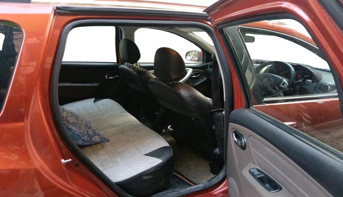 2017 Renault Duster 85 PS RXZ DIESEL, Diesel, Manual, 1,90,894 km, interior