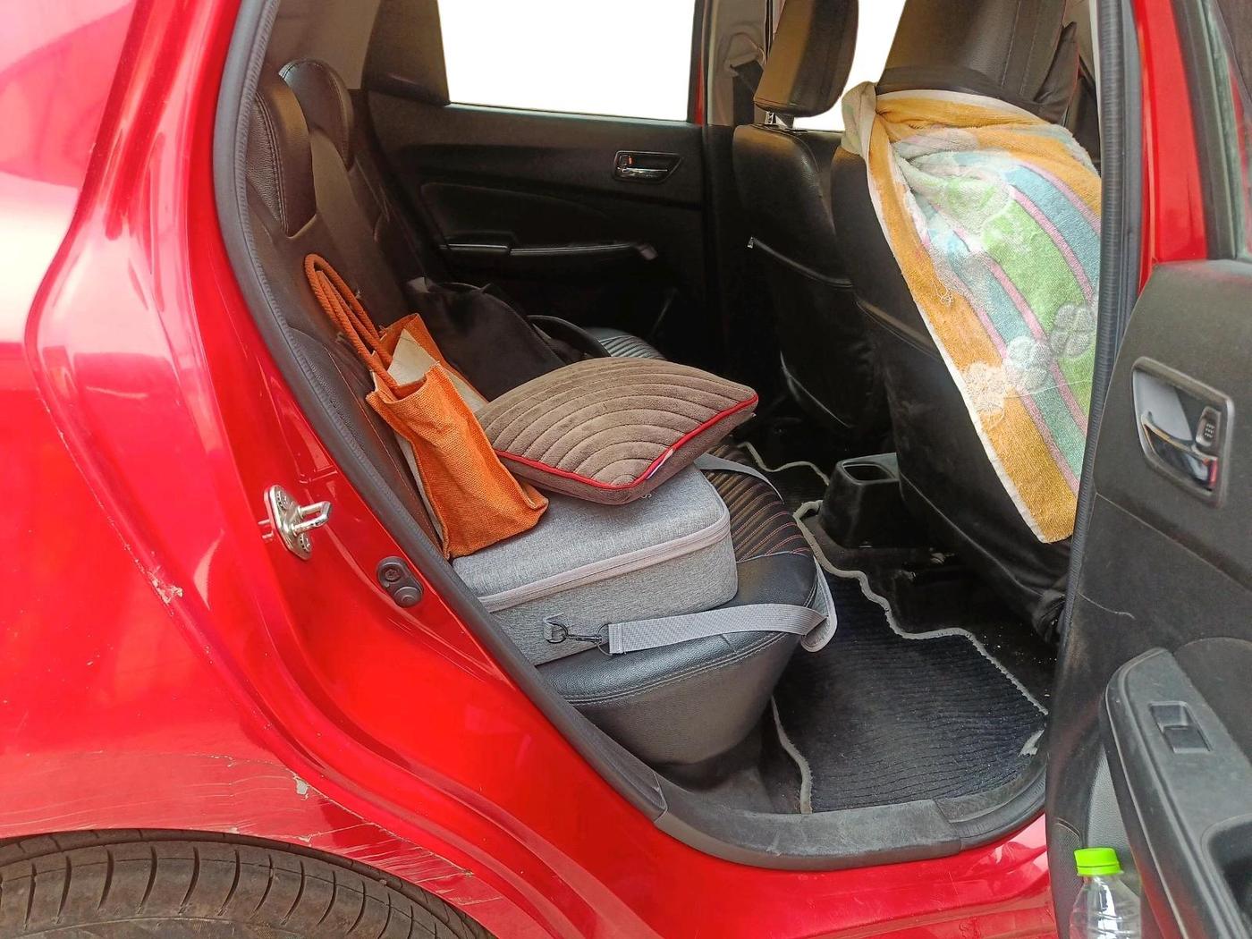 2020 Maruti Swift VXI AMT, Petrol, Automatic, 80,365 km, interior