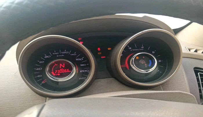 2012 Mahindra XUV500 W8, Diesel, Manual, 2,30,066 km, interior