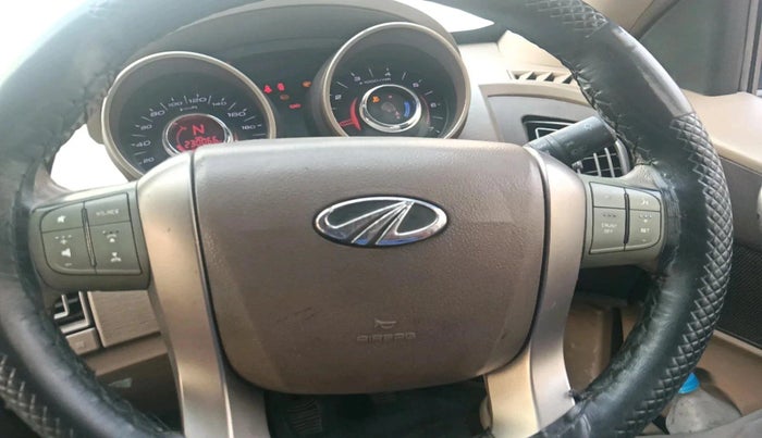 2012 Mahindra XUV500 W8, Diesel, Manual, 2,30,066 km, interior
