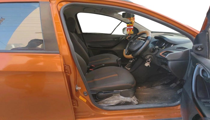 2018 Tata TIAGO NRG PETROL, Petrol, Manual, 40,605 km, interior