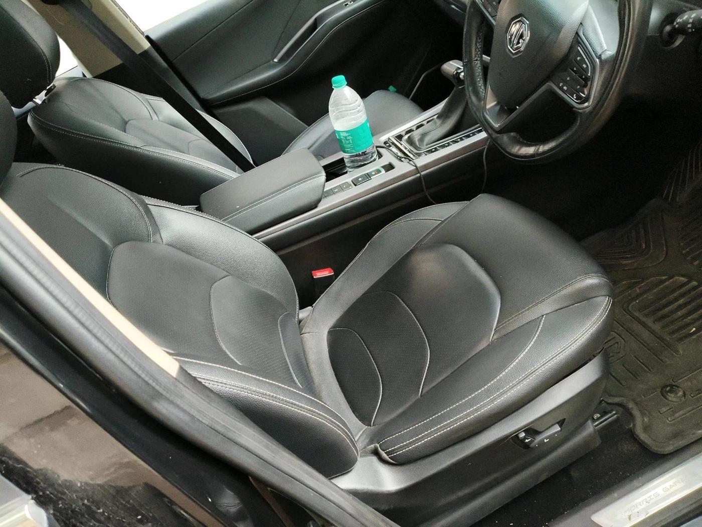 2024 MG HECTOR PLUS Sharp Pro Blackstorm 1.5 Turbo Petrol CVT 7 STR, Petrol, Automatic, 83,870 km, interior