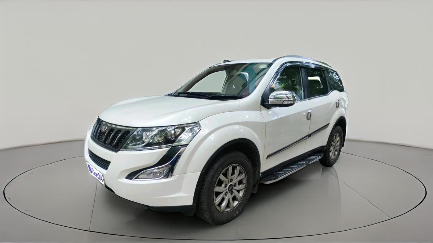 2015 Mahindra XUV500 W10, Diesel, Manual, 89,891 km, exterior