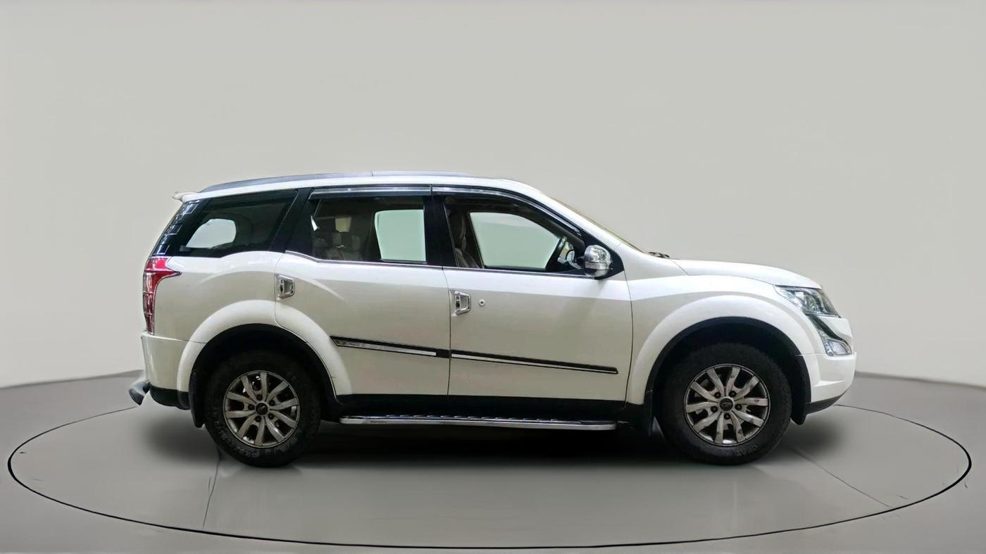 2015 Mahindra XUV500 W10, Diesel, Manual, 89,891 km, exterior