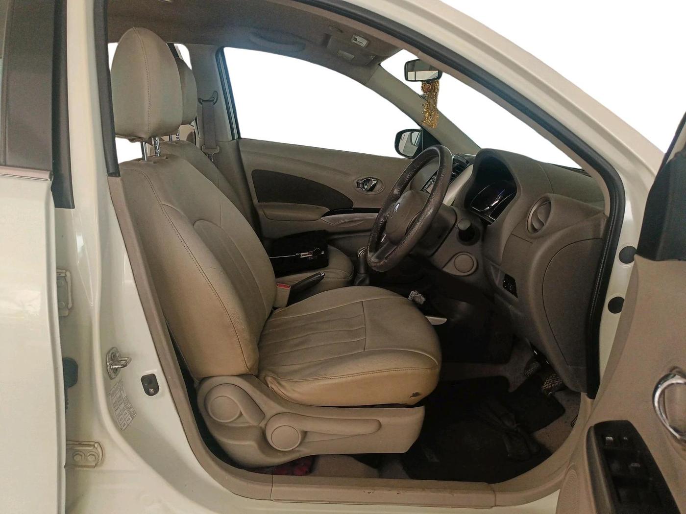 2015 Renault Scala RXZ DIESEL, Diesel, Manual, 1,57,624 km, interior