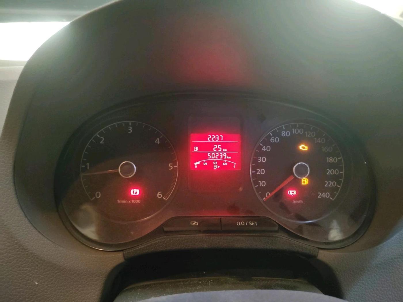 2014 Volkswagen Vento HIGHLINE DIESEL 1.6, Diesel, Manual, 50,239 km, interior