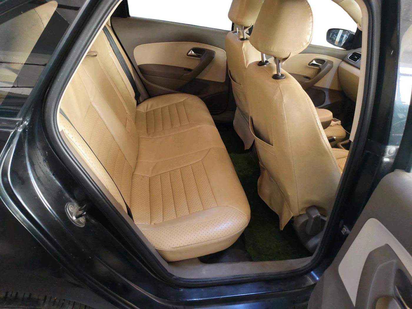 2014 Volkswagen Vento HIGHLINE DIESEL 1.6, Diesel, Manual, 50,239 km, interior