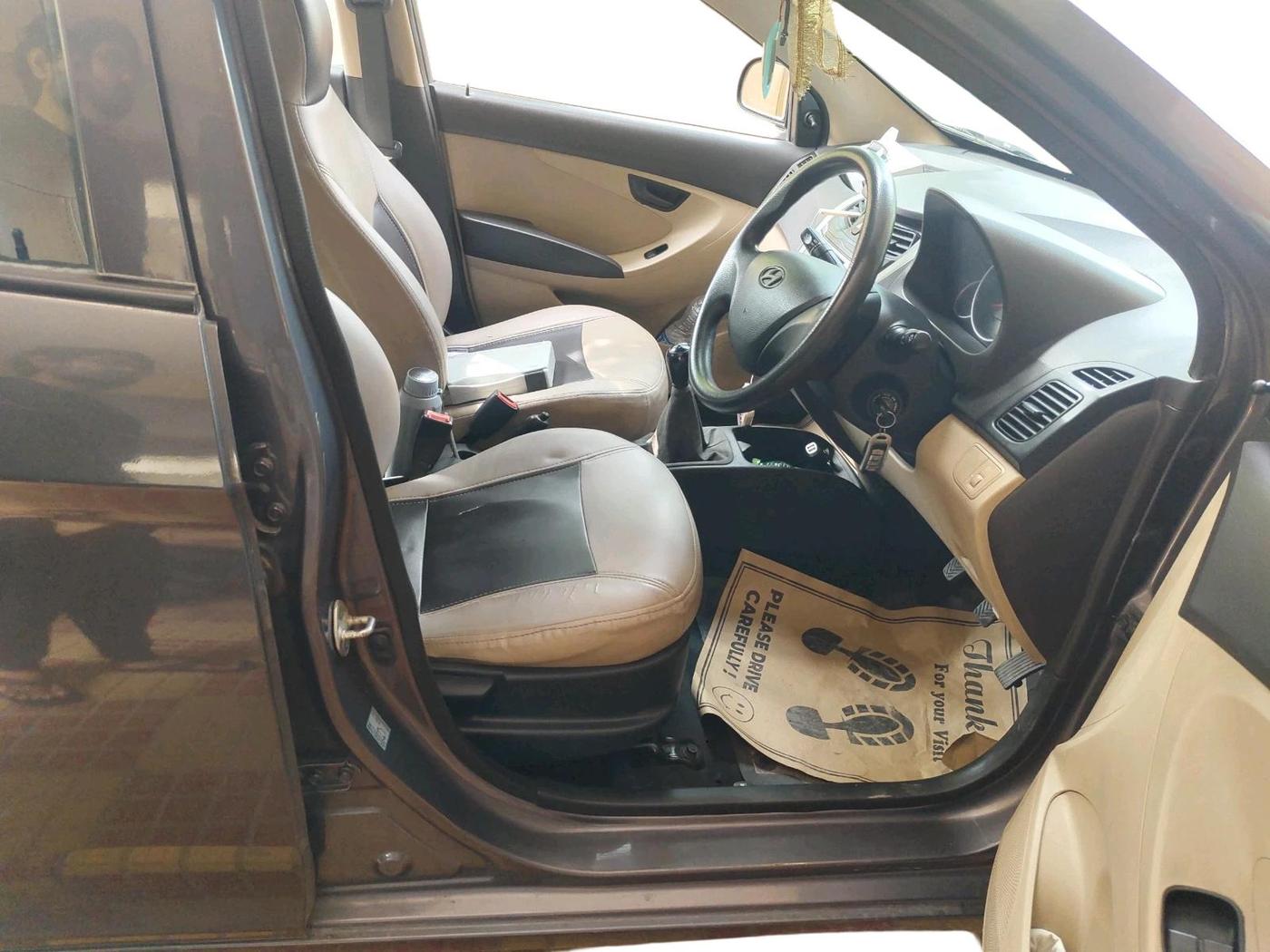 2015 Hyundai Eon MAGNA +, Petrol, Manual, 97,504 km, interior