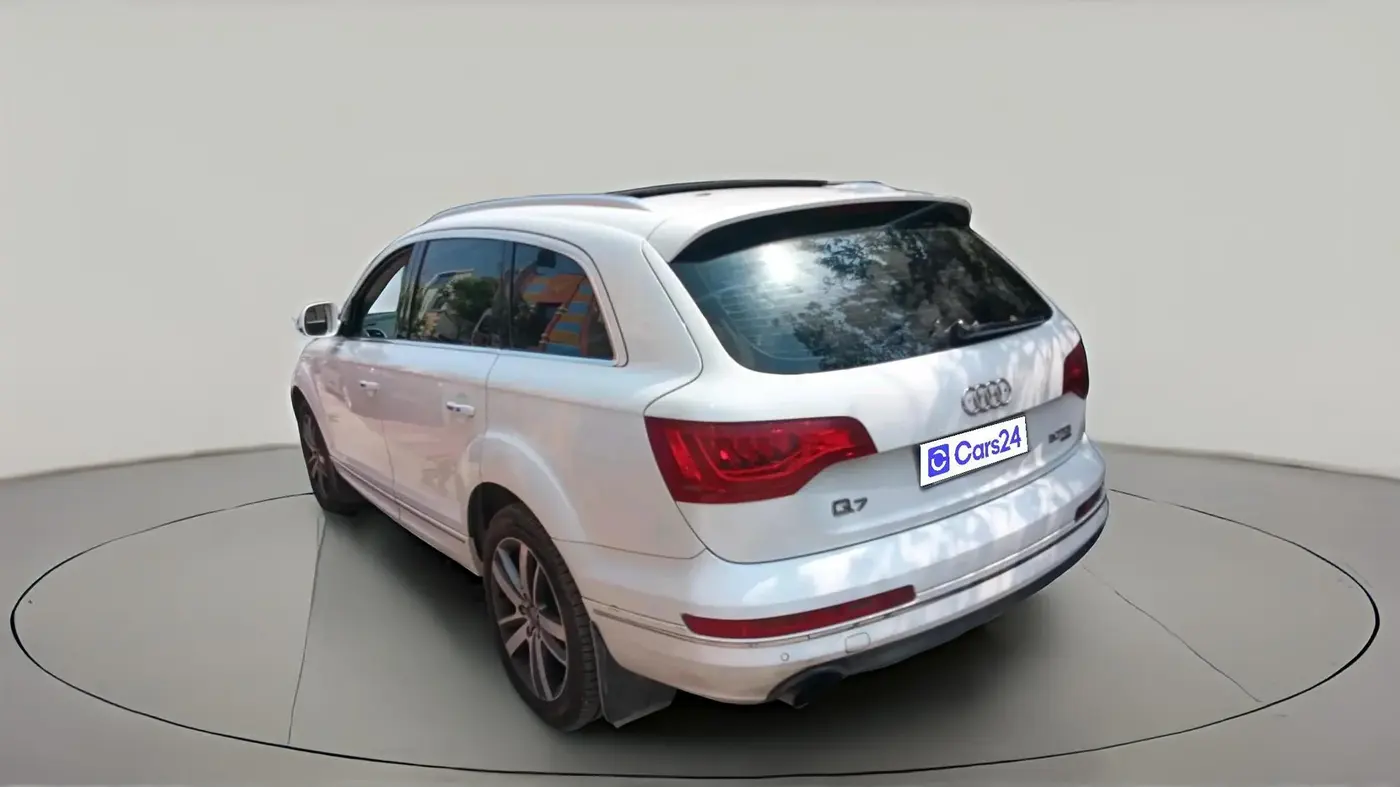 2010 Audi Q7 3.0 TDI QUATTRO, Diesel, Automatic, 1,00,843 km, exterior