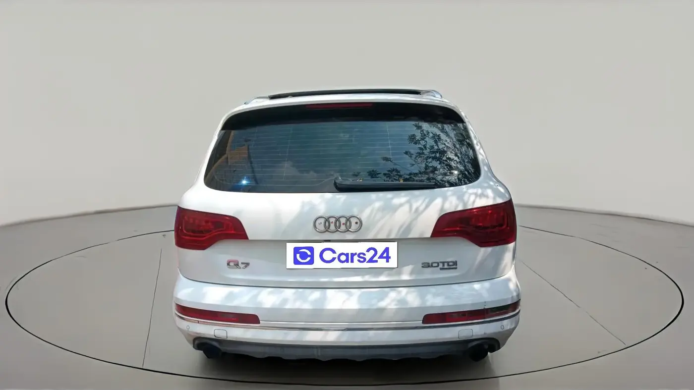 2010 Audi Q7 3.0 TDI QUATTRO, Diesel, Automatic, 1,00,843 km, exterior