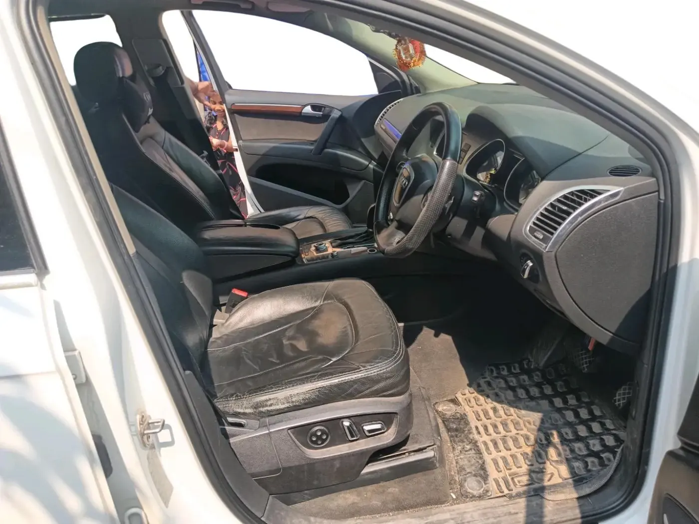 2010 Audi Q7 3.0 TDI QUATTRO, Diesel, Automatic, 1,00,843 km, interior