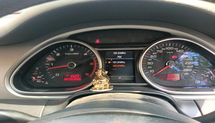 2010 Audi Q7 3.0 TDI QUATTRO, Diesel, Automatic, 1,00,843 km, interior