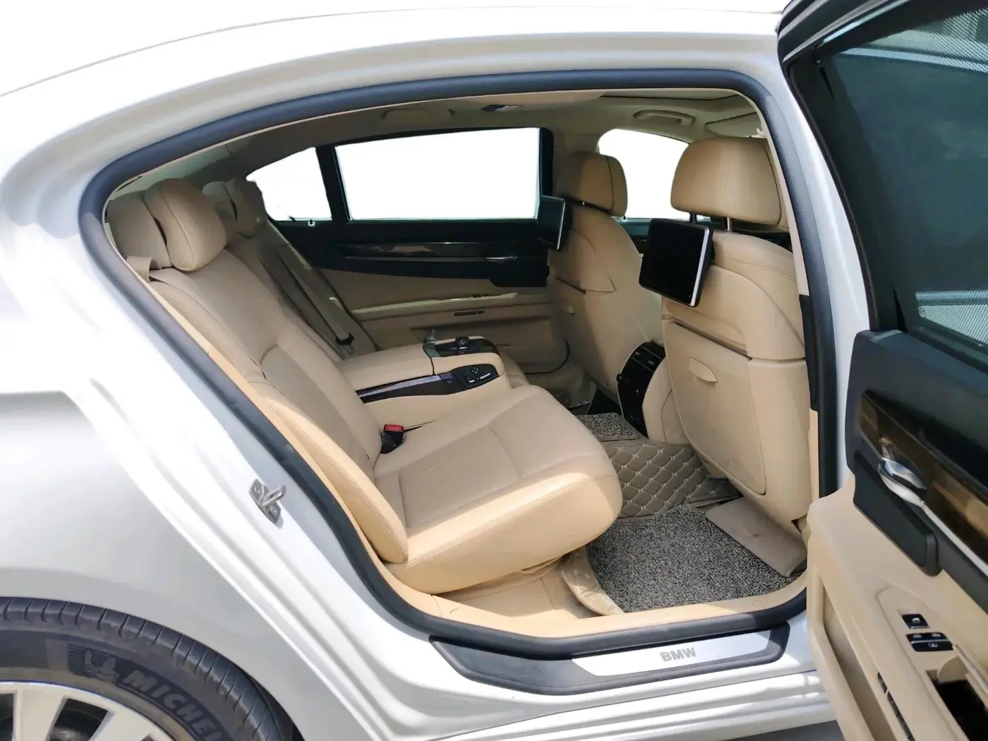 2013 BMW 7 Series 730L D, Diesel, Automatic, 66,585 km, interior