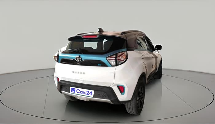 2022 Tata NEXON EV XZ PLUS LUX, Electric, Automatic, 67,917 km, exterior