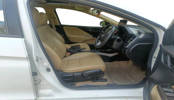 2016 Honda City 1.5L I-DTEC VX, Diesel, Manual, 69,398 km, interior