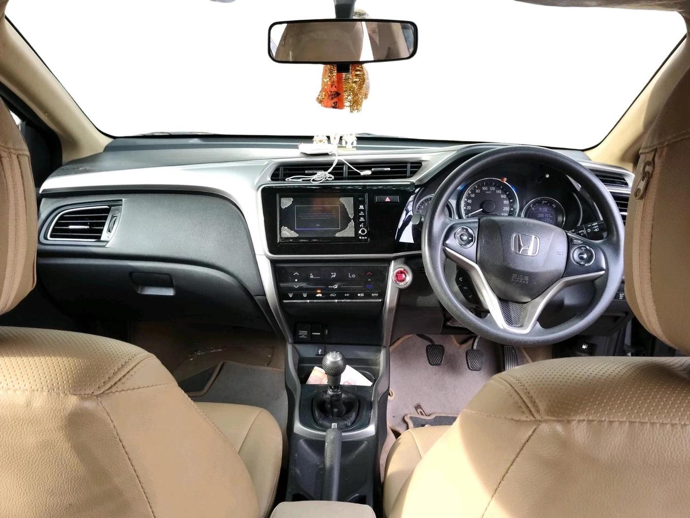 2017 Honda City 1.5L I-VTEC V MT, Petrol, Manual, 88,197 km, interior