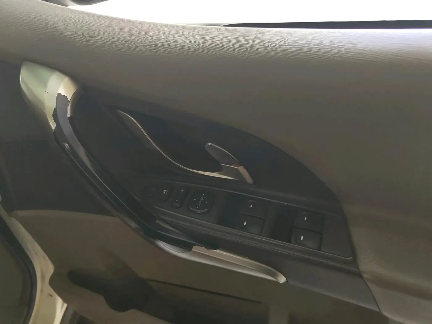 2012 Mahindra XUV500 W8, Diesel, Manual, 1,54,798 km, interior