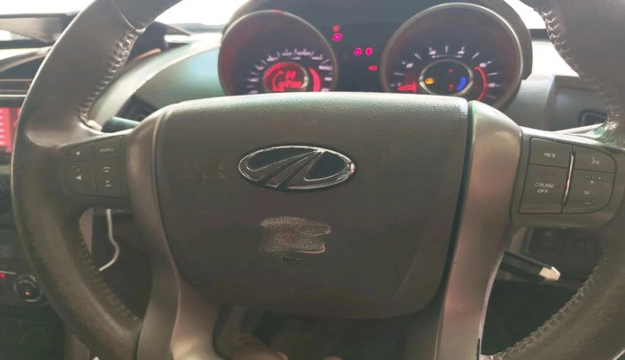 2012 Mahindra XUV500 W8, Diesel, Manual, 1,54,798 km, interior