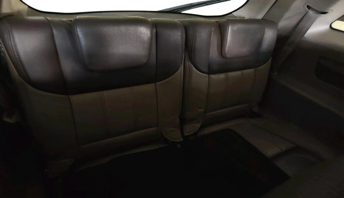 2012 Mahindra XUV500 W8, Diesel, Manual, 1,54,798 km, interior