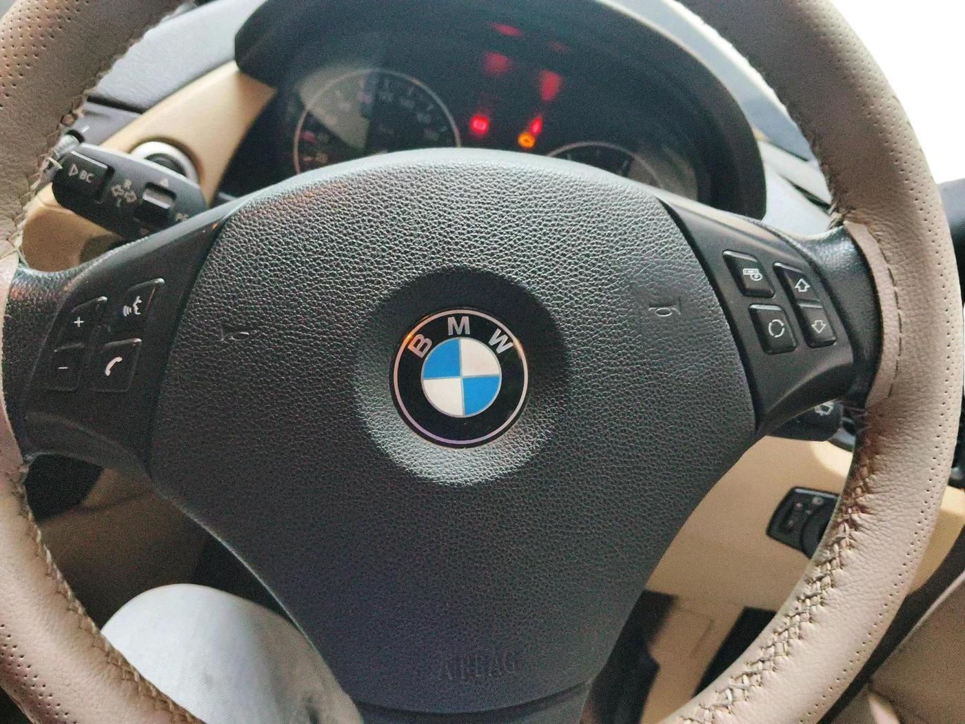 2013 BMW X1 SDRIVE 20D, Diesel, Automatic, 1,27,827 km, interior