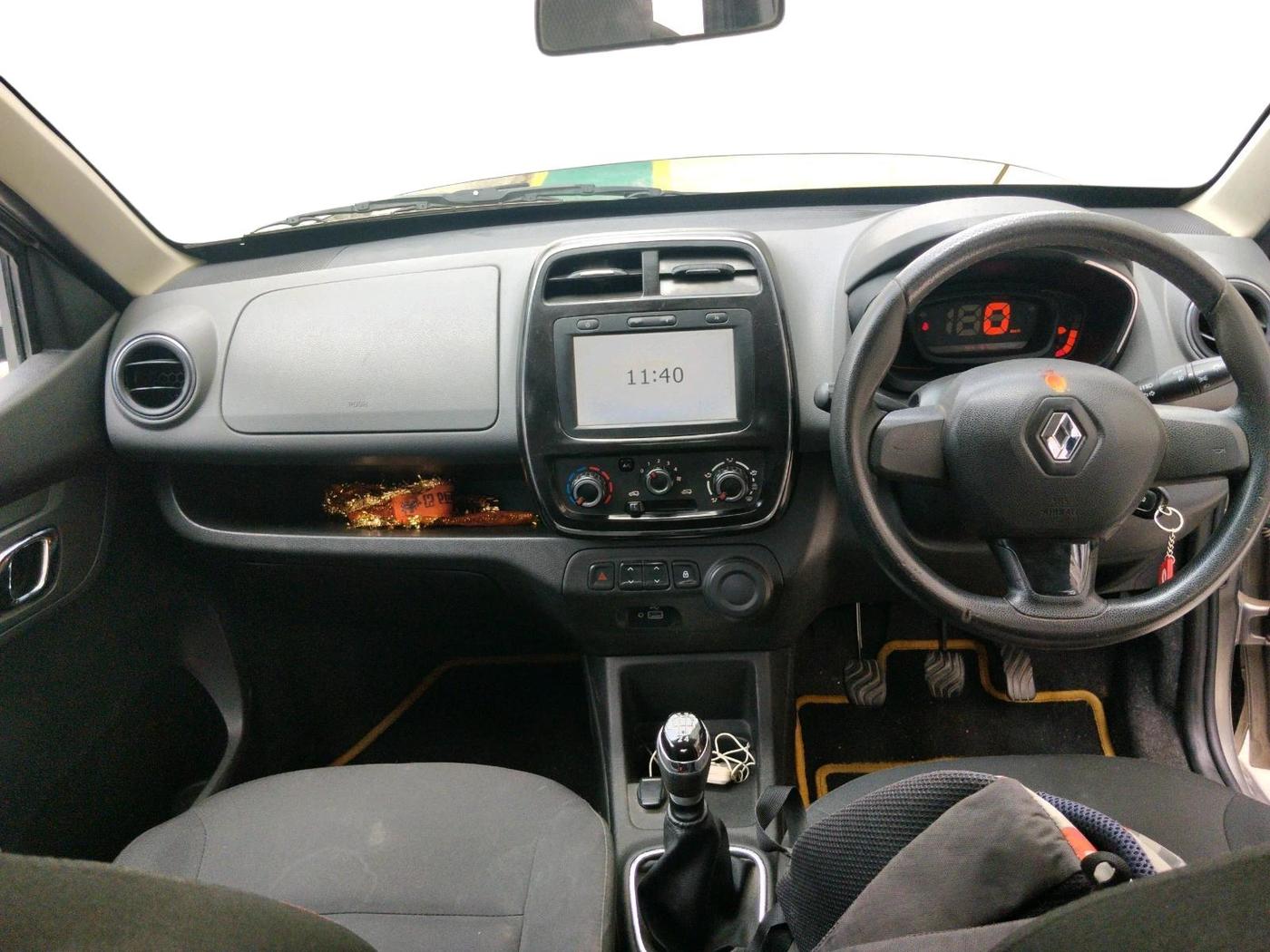 2019 Renault Kwid RXT 1.0 (O), Petrol, Manual, 44,167 km, interior