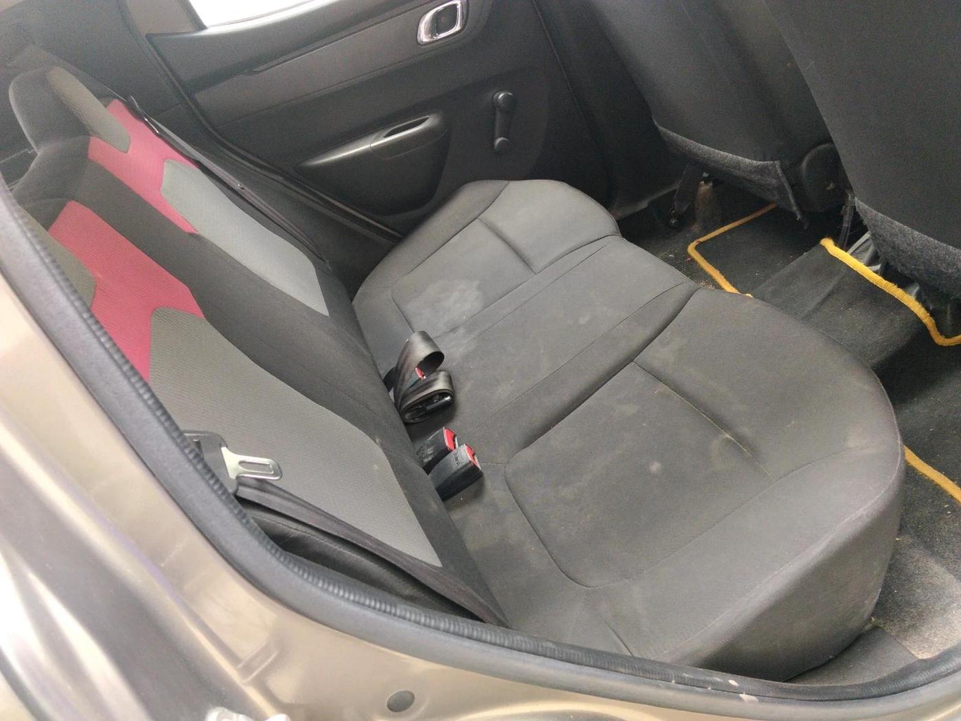 2019 Renault Kwid RXT 1.0 (O), Petrol, Manual, 44,167 km, interior