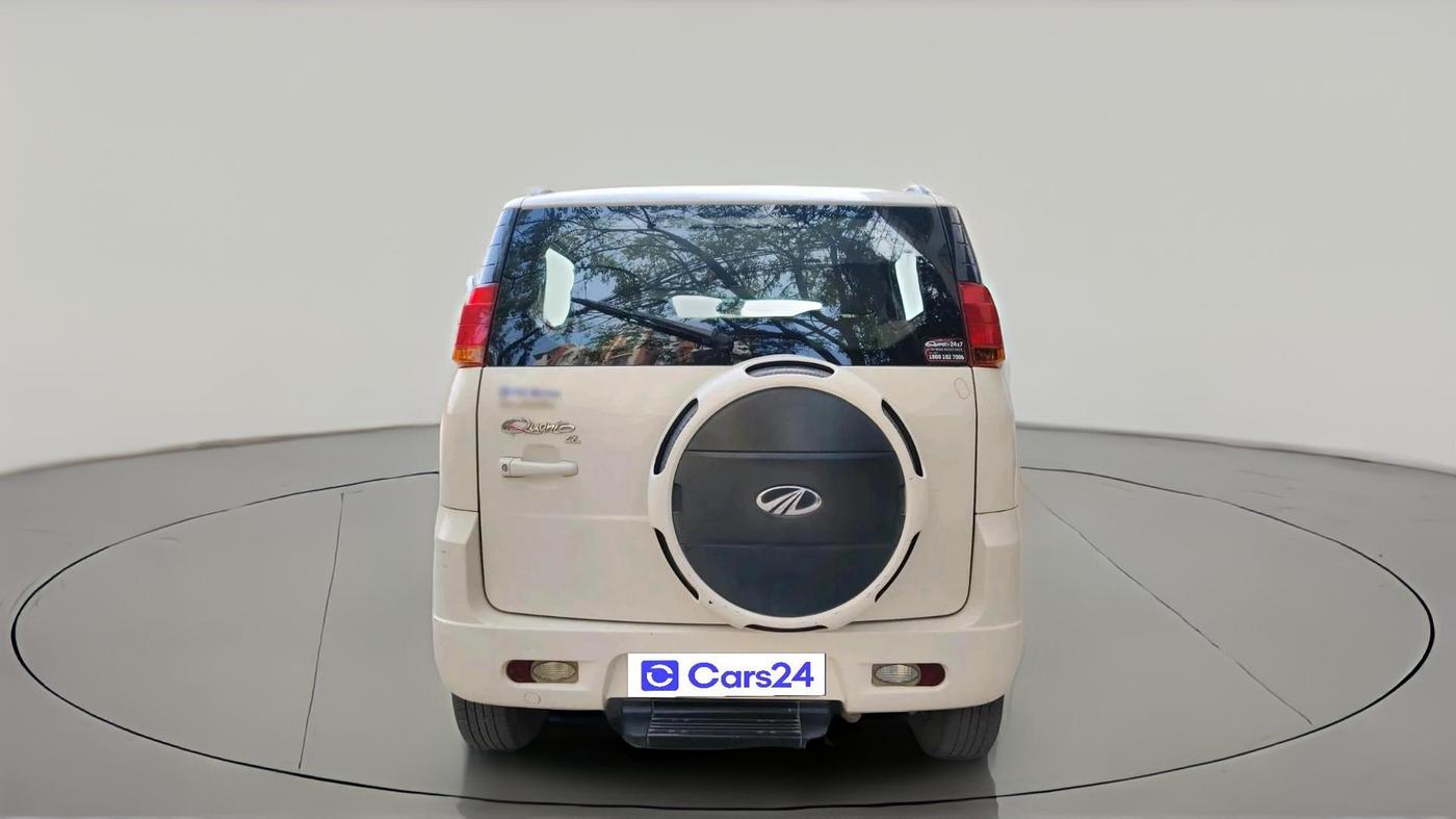 2013 Mahindra Quanto C6, Diesel, Manual, 83,905 km, exterior