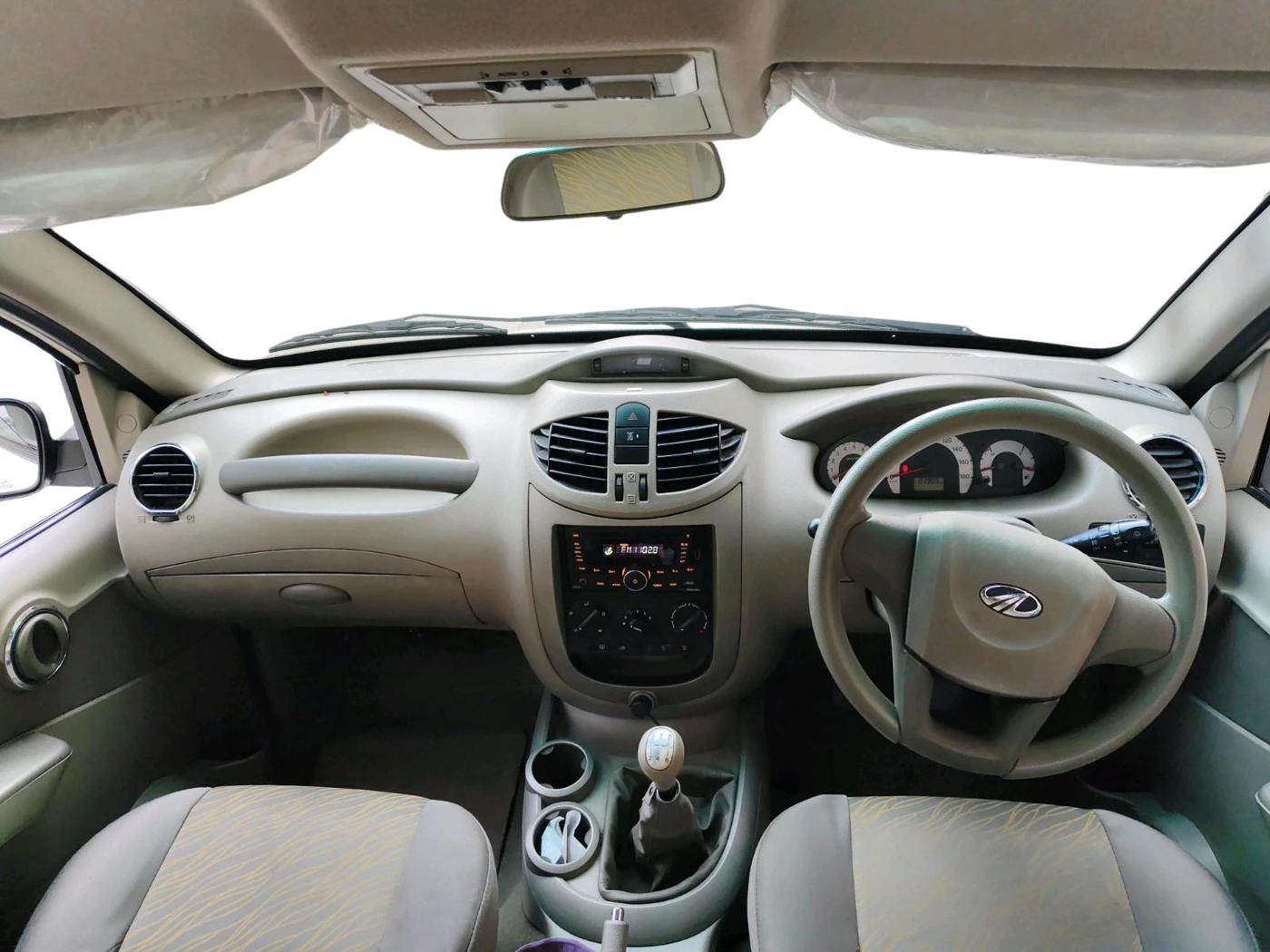 2013 Mahindra Quanto C6, Diesel, Manual, 83,905 km, interior
