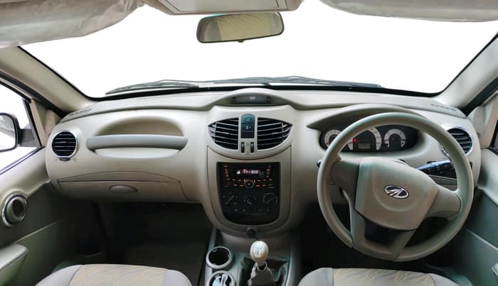 2013 Mahindra Quanto C6, Diesel, Manual, 83,905 km, interior
