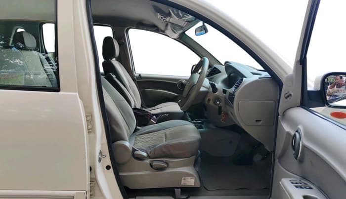 2013 Mahindra Quanto C6, Diesel, Manual, 83,905 km, interior