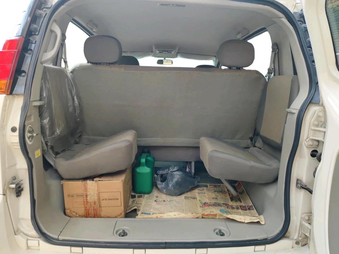 2013 Mahindra Quanto C6, Diesel, Manual, 83,905 km, interior