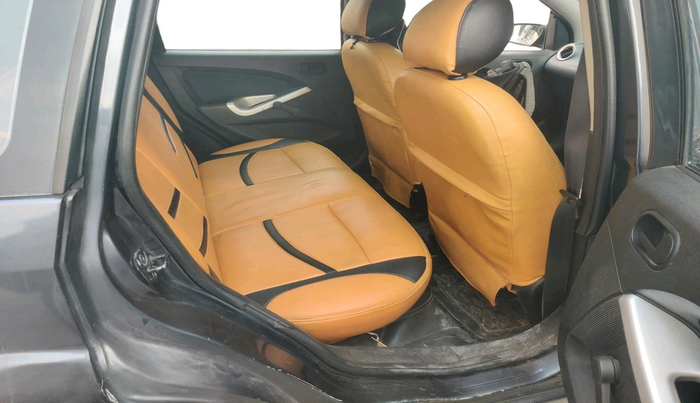 2013 Ford Figo TITANIUM 1.4 DIESEL, Diesel, Manual, 1,44,701 km, interior