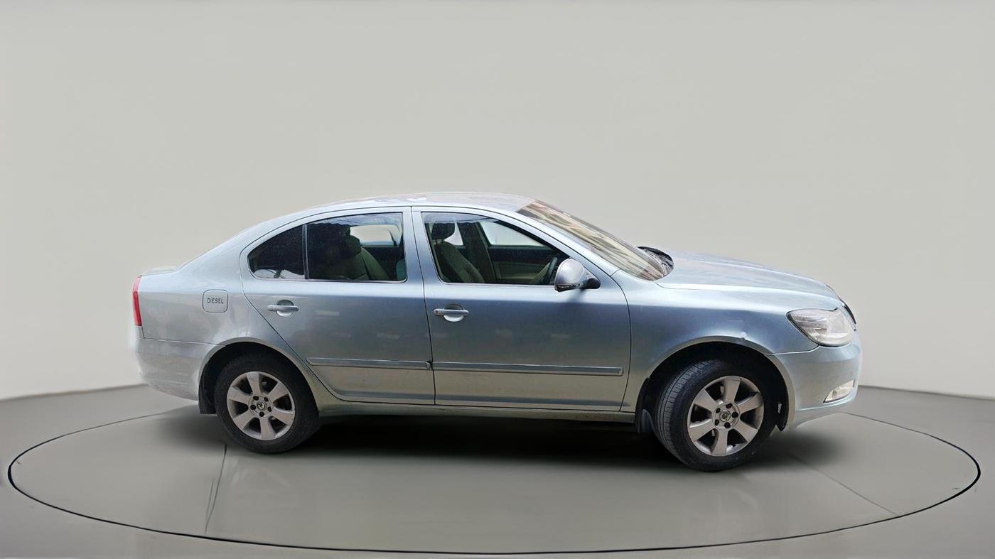 2009 Skoda Laura ELEGANCE 1.9 TDI MT, Diesel, Manual, 1,71,739 km, exterior