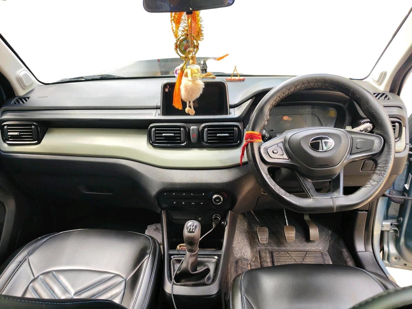 2024 Tata PUNCH ADVENTURE RHYTHM CNG, CNG, Manual, 24,230 km, interior