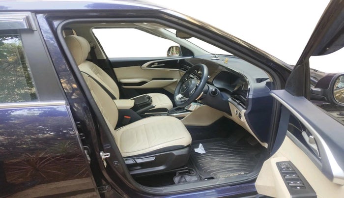 2022 KIA CARENS LUXURY PLUS 1.4 PETROL DCT 7 STR, Petrol, Automatic, 37,964 km, interior