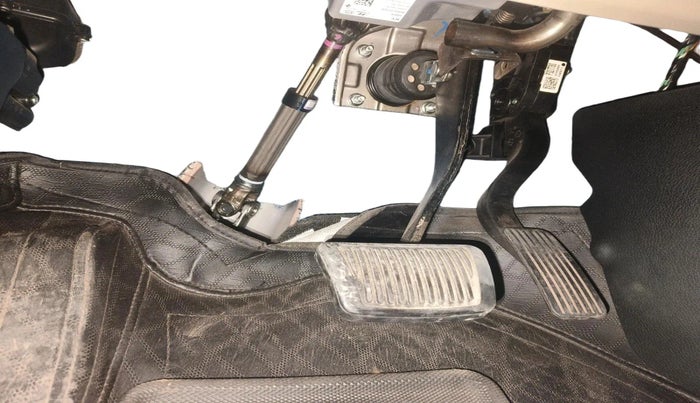 2022 KIA CARENS LUXURY PLUS 1.4 PETROL DCT 7 STR, Petrol, Automatic, 37,964 km, interior