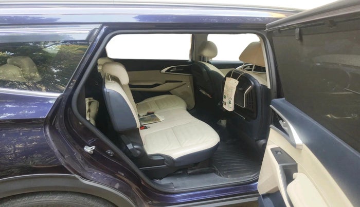 2022 KIA CARENS LUXURY PLUS 1.4 PETROL DCT 7 STR, Petrol, Automatic, 37,964 km, interior