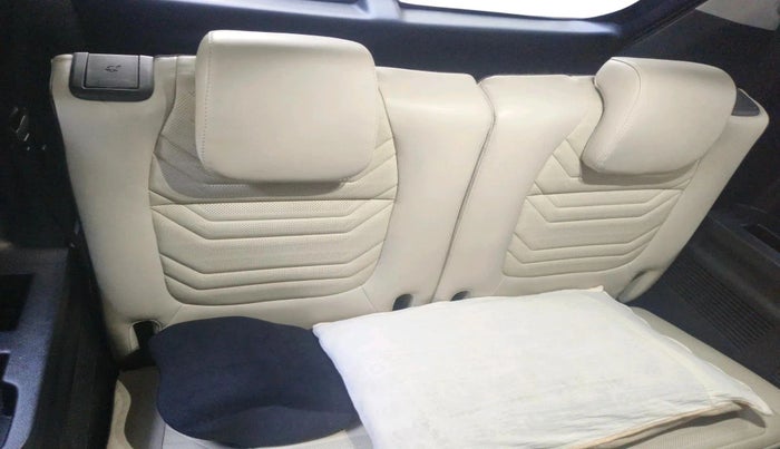 2022 KIA CARENS LUXURY PLUS 1.4 PETROL DCT 7 STR, Petrol, Automatic, 37,964 km, interior