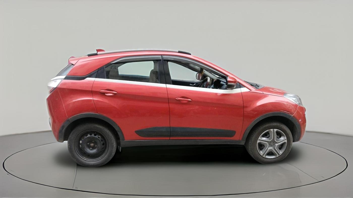 2018 Tata NEXON XZ DIESEL, Diesel, Manual, 95,519 km, exterior