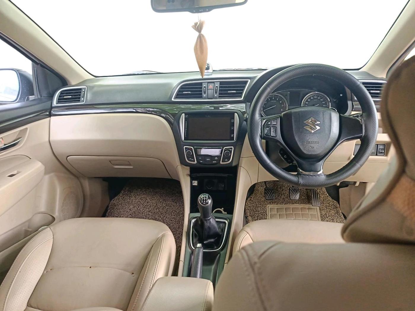 2016 Maruti Ciaz ZXI+, Petrol, Manual, 80,620 km, interior